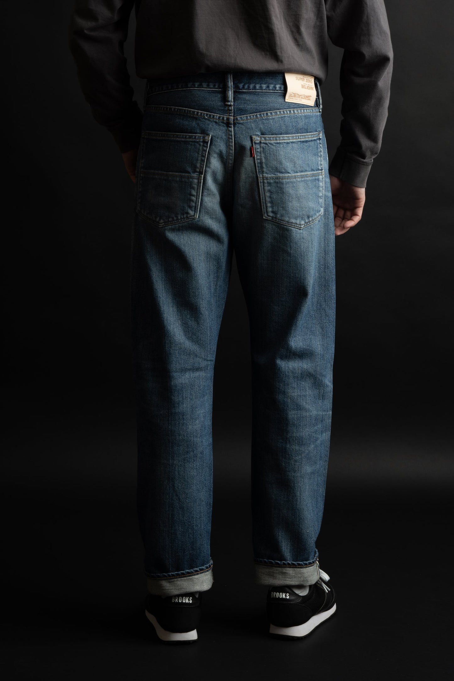 M104SZ(243) SUPER ZERO TAPERED