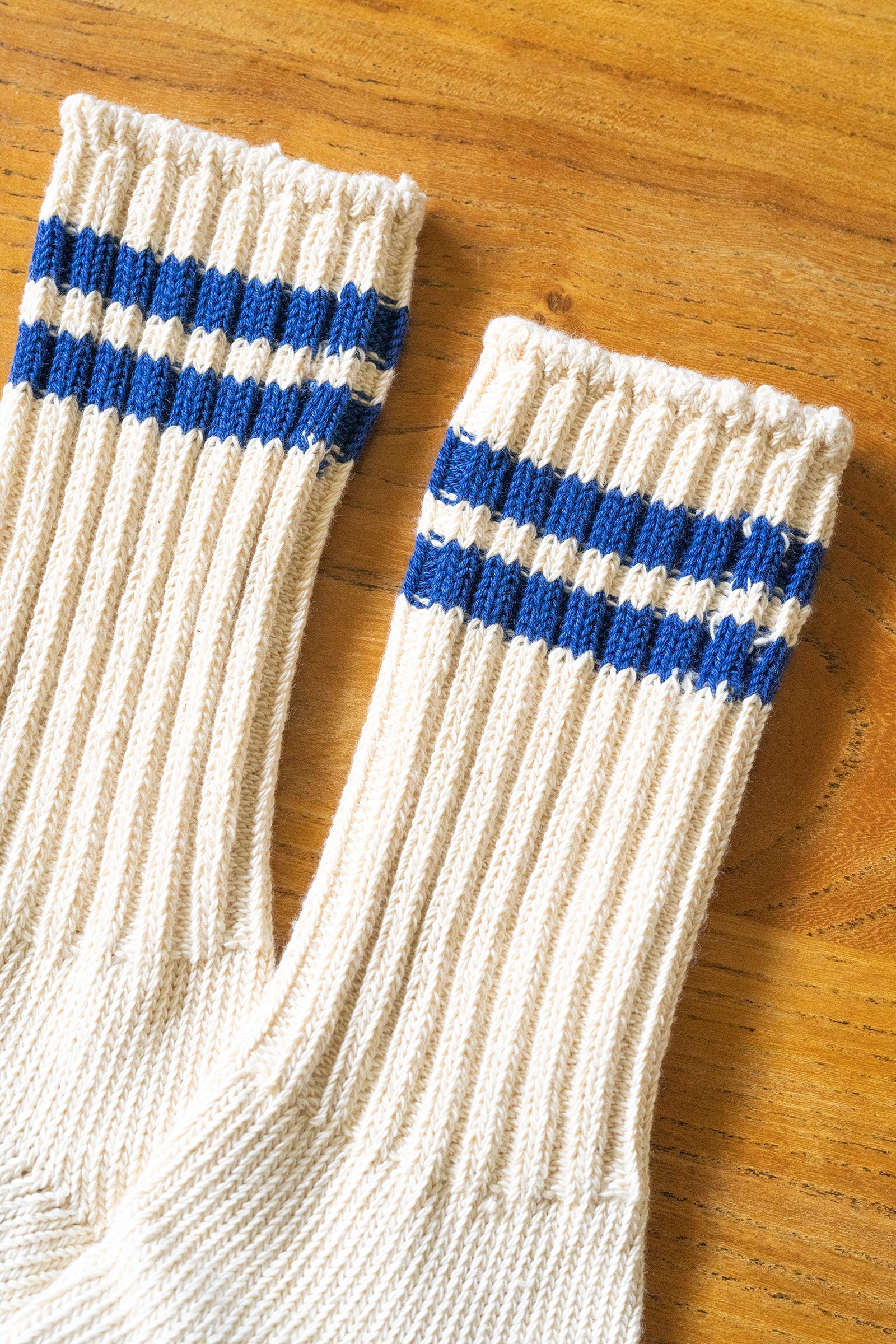 MSX01 (01) Denim Yarn Line Socks – Blue