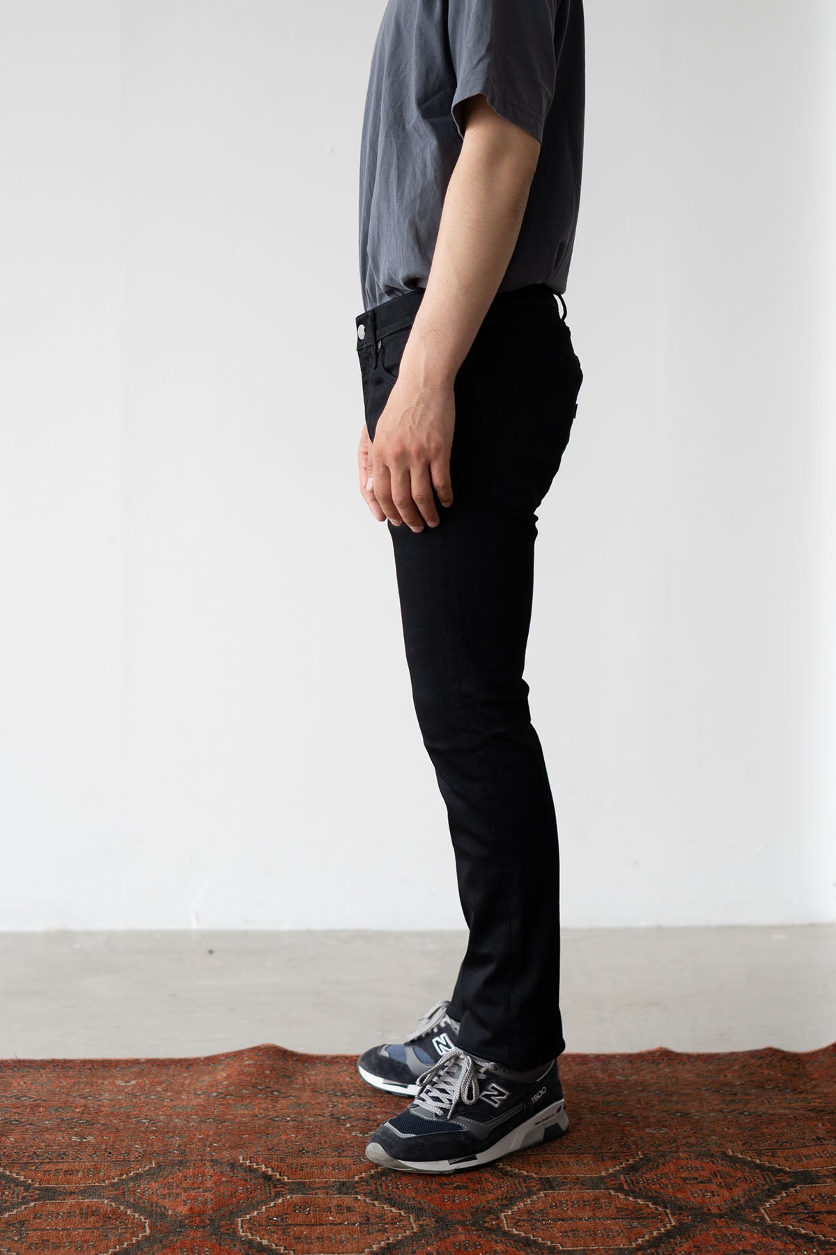 BJM305F (BK01) SKINNY