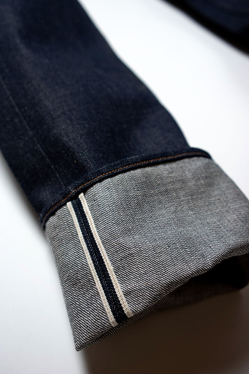R008 (000W) RARE JEANS / Straight