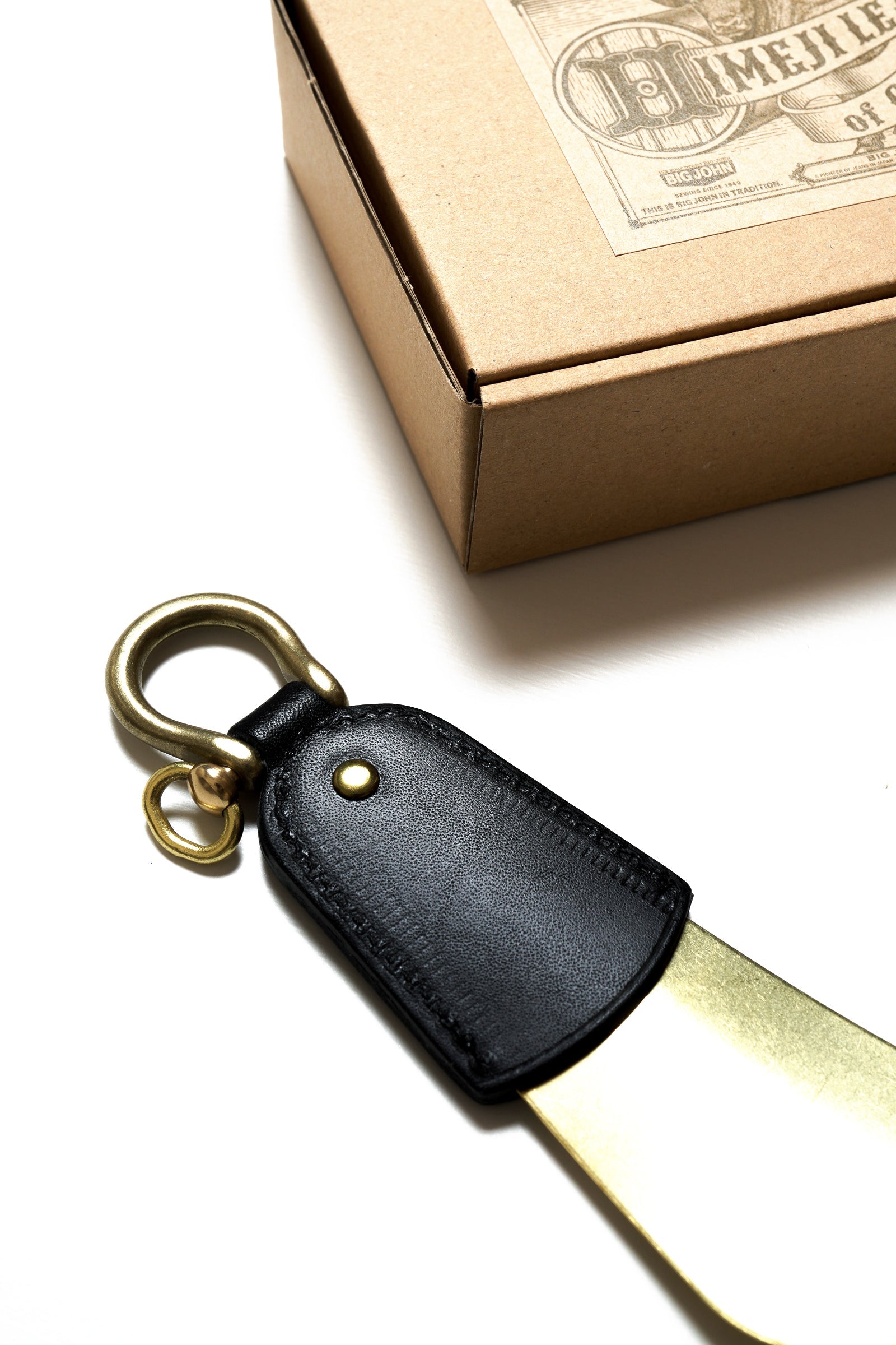 VSH01 HIMEJI LEATHER SHOEHORN