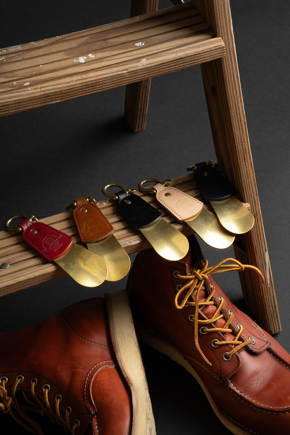 VSH01 HIMEJI LEATHER SHOEHORN