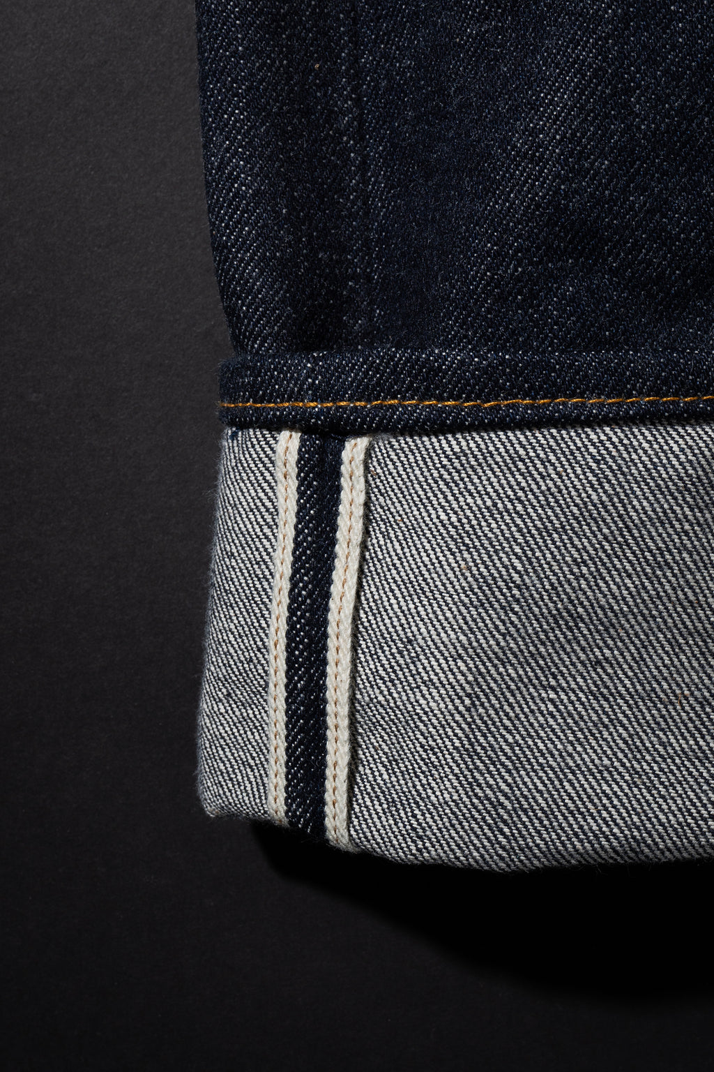 R009 (000) RARE JEANS SLIM