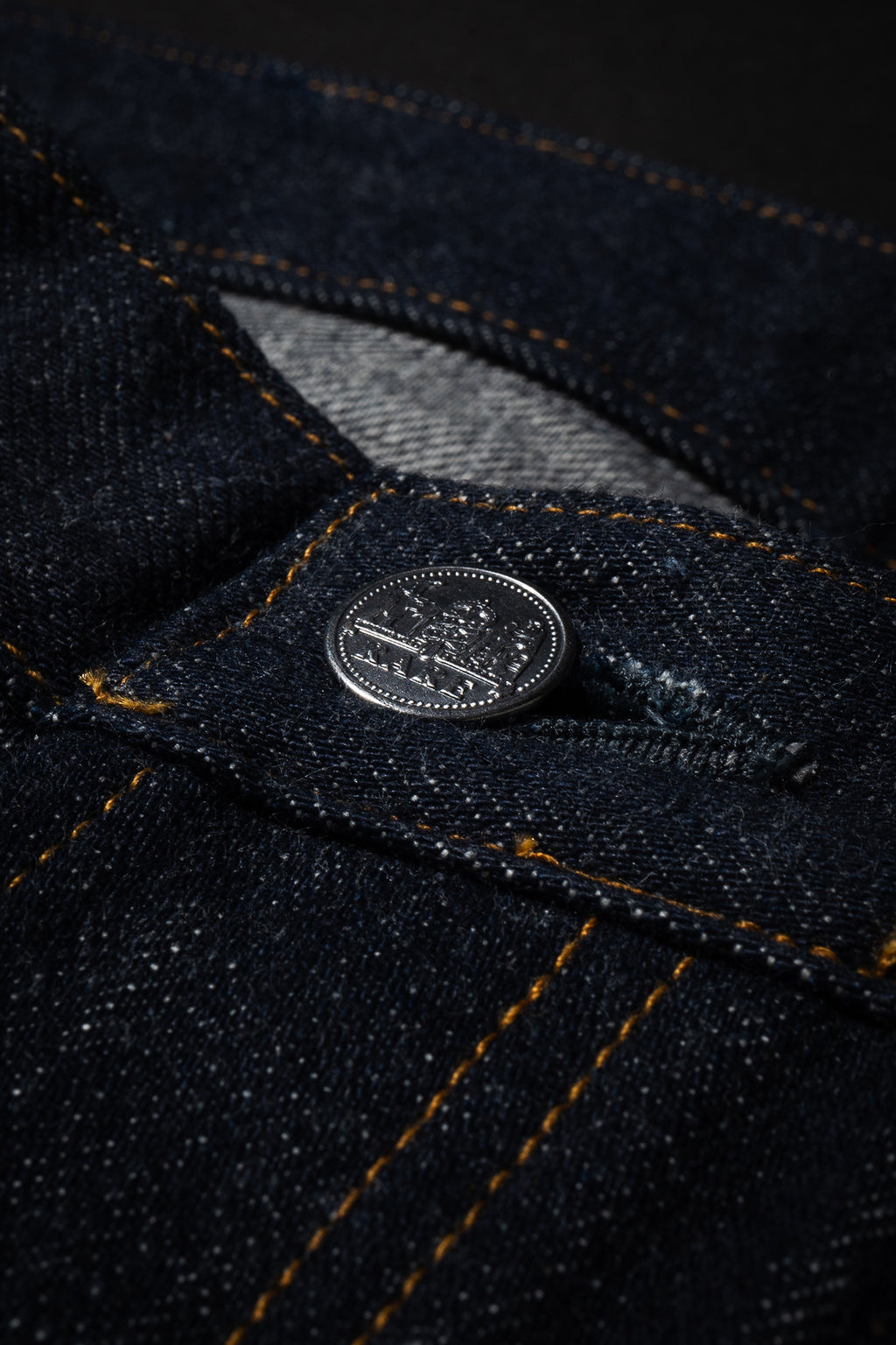 R009 (000) RARE JEANS SLIM