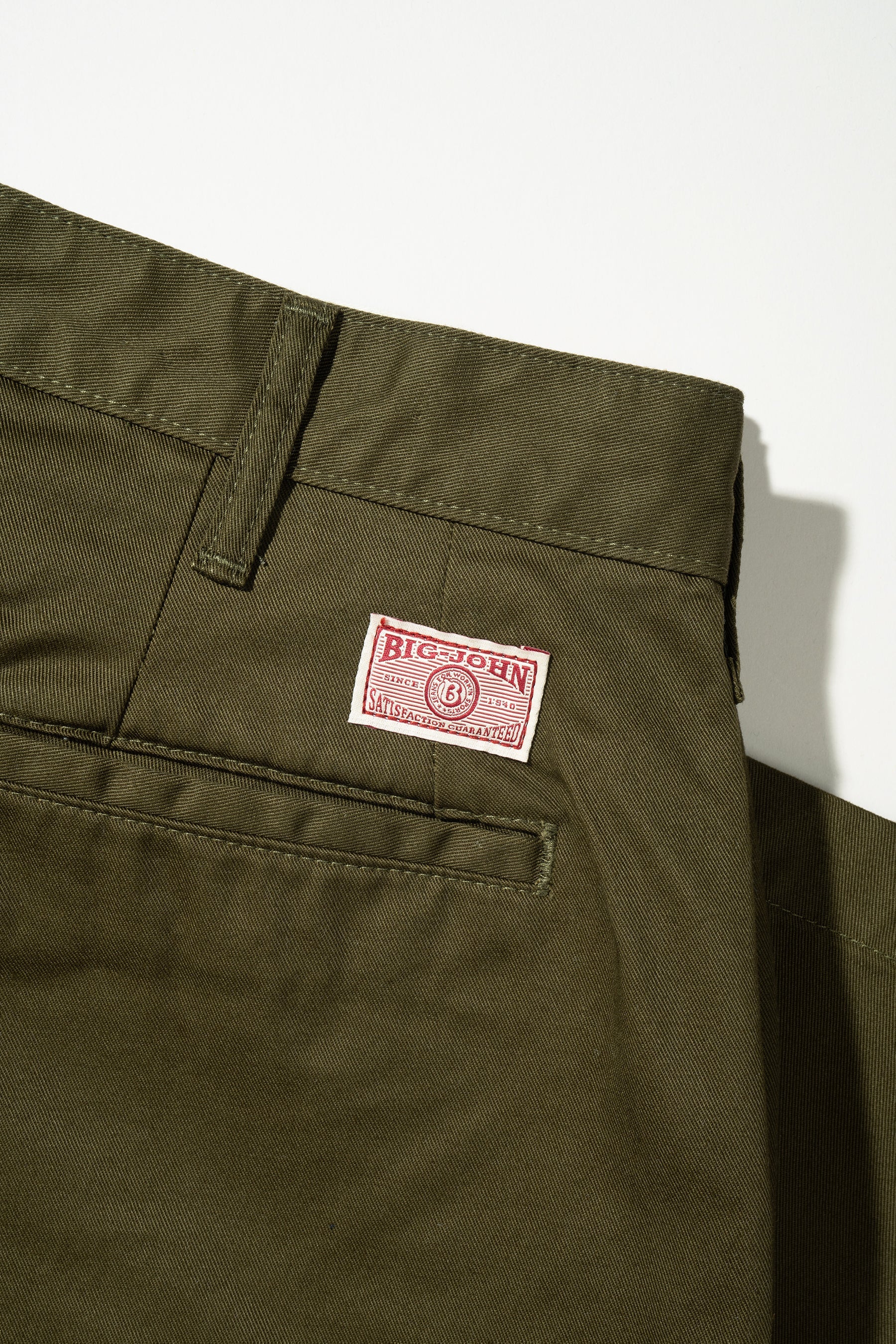M803E(47) CLASSIC TROUSER CHINO