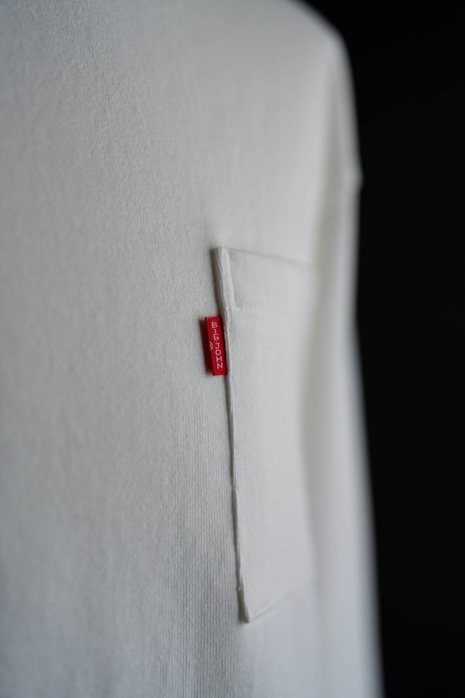 MHTS06M Magnum Weight LS Pocket Tee