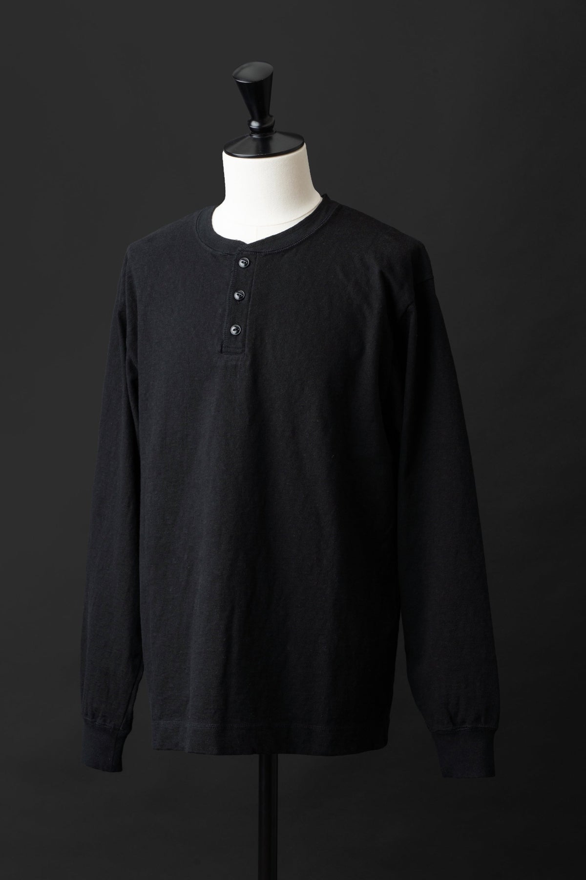 MTE014 (61) L/S HENLEY NECK T-SHIRT