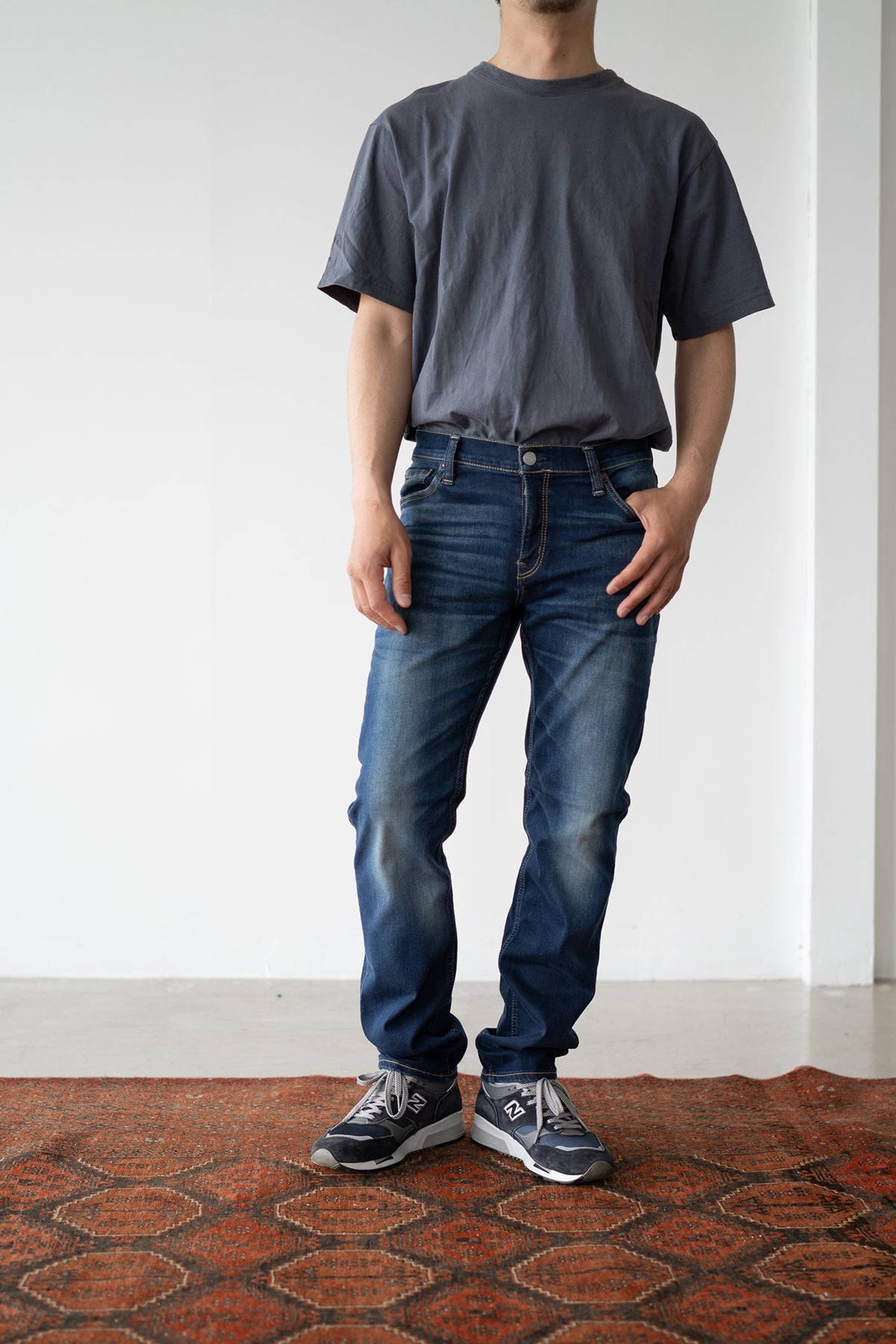 BJM105F (252) SLIM TAPERED
