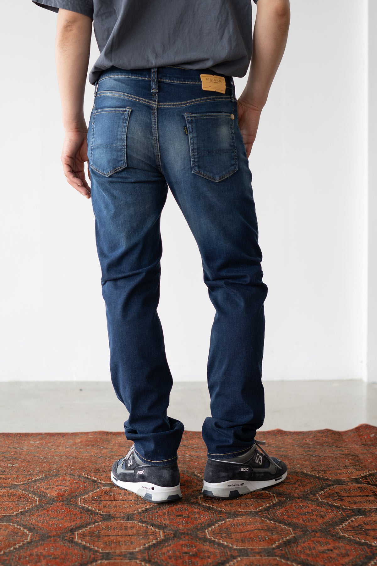 BJM105F (252) SLIM TAPERED