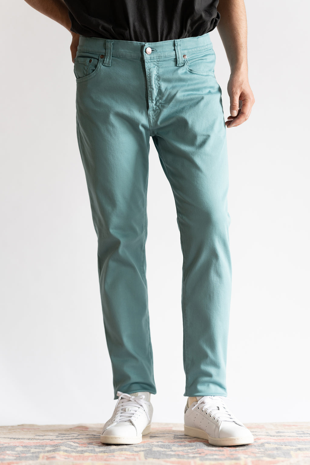 MMM134J (07) Carrot Leg LT BLUE